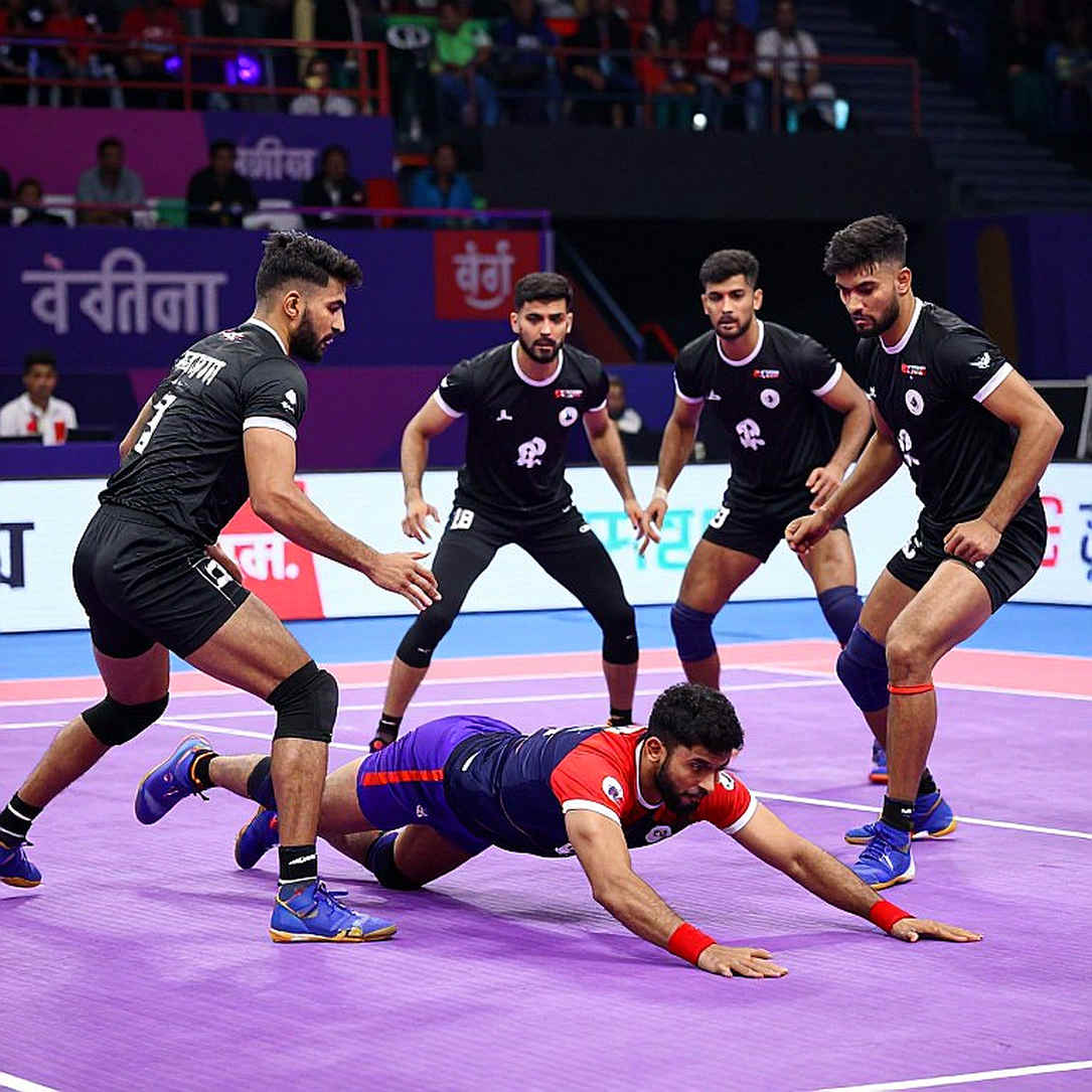 নোটবুক খোলা ছিল লাইন ভাঙার আগেই: নেপালকে ৪৮-২৪ গুঁড়িয়ে ভারতের ফাইনাল, আর যে প্রশ্নটা কেউ করছে না