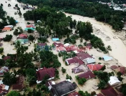 Banjir Luwu Utara Bikin 5 Desa Terisolasi 3 Bulan, Pemerintah Tutup Mata?