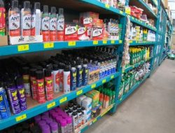 Sekelompok Warga Serobot Lahan Supermarket di Jl Hertasning